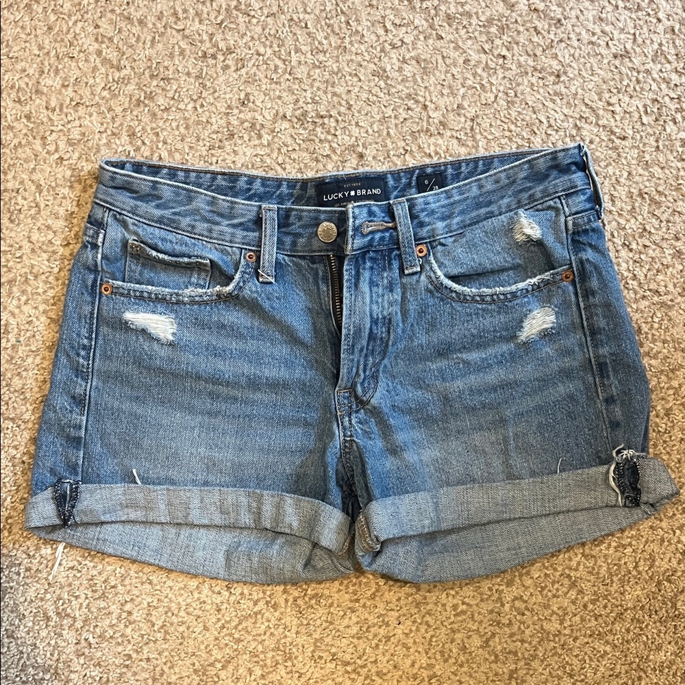 Womens lucky brand Jean shorts. Size 6/28